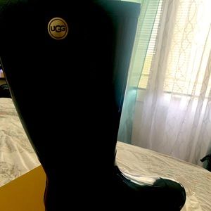 UGG Shane Rain Boots